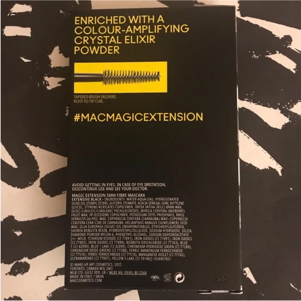 MAC Cosmetics Magic Extension 5mm Fibre Mascara in Extensive Black, 11 ml